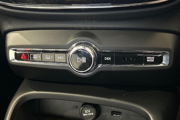 Used Volvo XC40 2022 for sale - 75186259: Photo 15