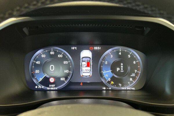 Used Volvo XC40 2022 for sale - 75186259: Photo 8