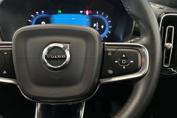 Used Volvo XC40 2023 for sale - 76214186: Photo 13