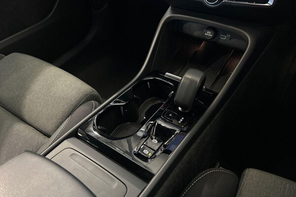 Used Volvo XC40 2023 for sale - 76214186: Photo 14