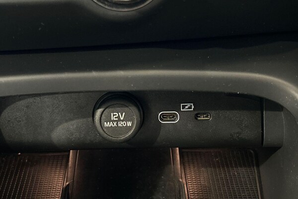 Used Volvo XC40 2023 for sale - 76214186: Photo 22