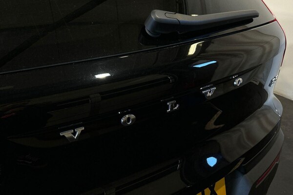 Used Volvo XC40 2023 for sale - 76214186: Photo 31