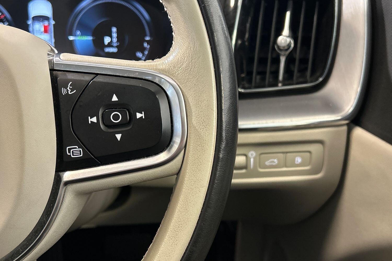 Used Volvo XC60 2021 for sale - 76152099: Photo 13