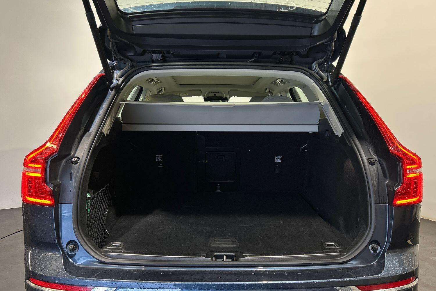 Used Volvo XC60 2021 for sale - 76152099: Photo 9