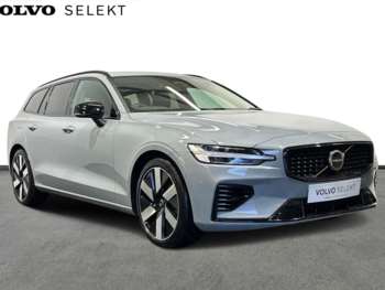 (74) - Plus, T6 AWD Plug-in hybrid, Electric/Petrol, Dark 5-Door