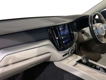 Used Volvo XC60 2022 for sale - 75002156: Photo