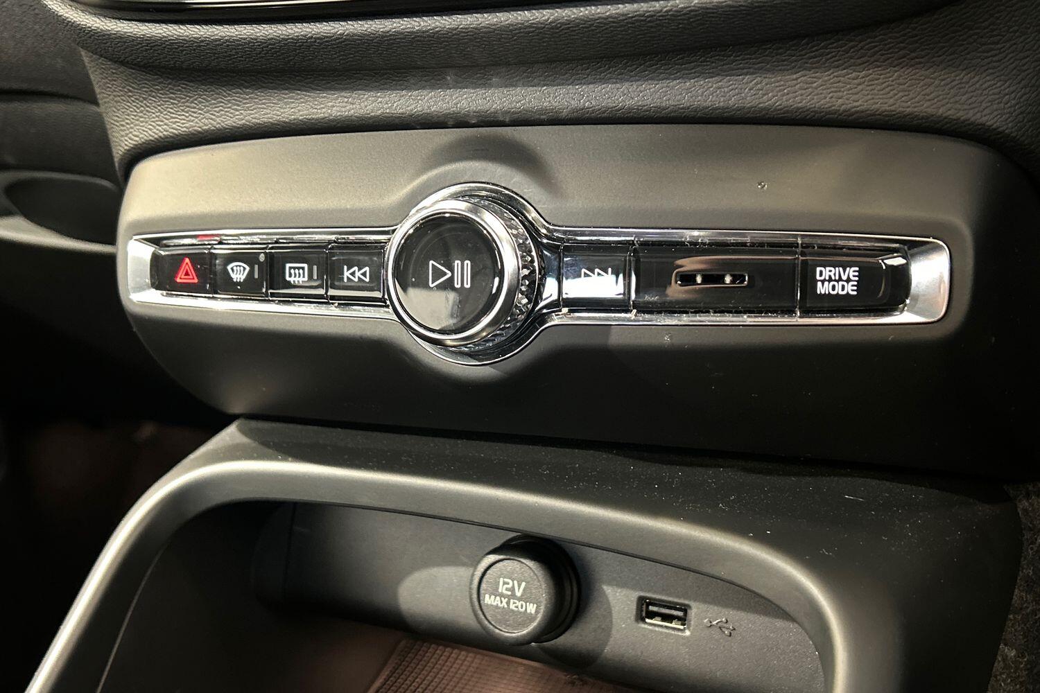 Used Volvo XC40 2022 for sale - 75991172: Photo 15