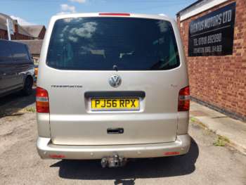 Used Volkswagen Transporter Shuttle 2006 for sale - 75095867: Photo