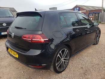 Used Volkswagen Golf 2016 for sale - 75163930: Photo