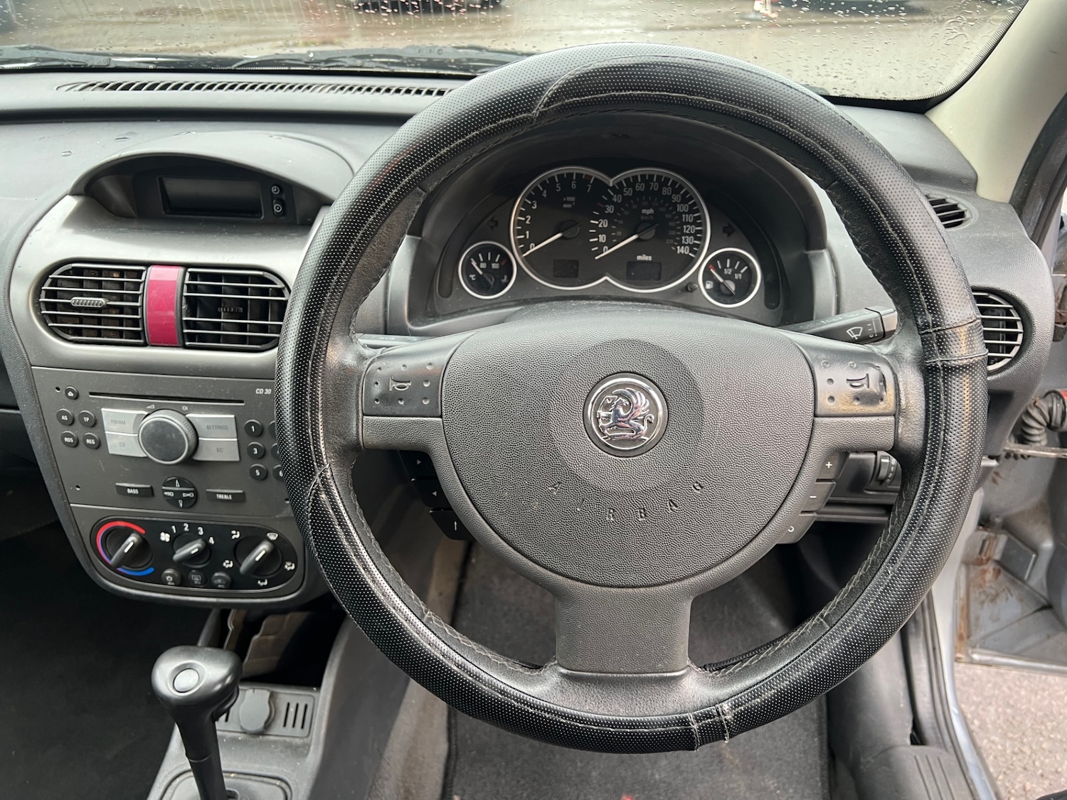 Used Vauxhall Corsa 2005 for sale - 77310345: Photo 11