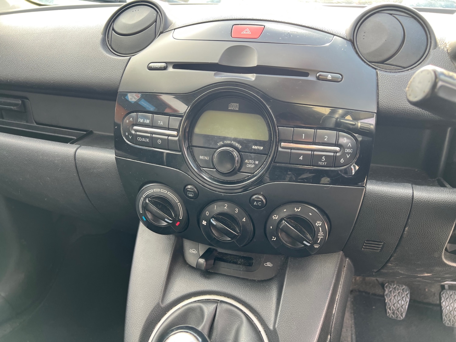 Used Mazda Mazda2 2011 for sale - 77715197: Photo 11