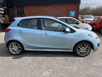 Used Mazda Mazda2 2011 for sale - 77715197: Photo