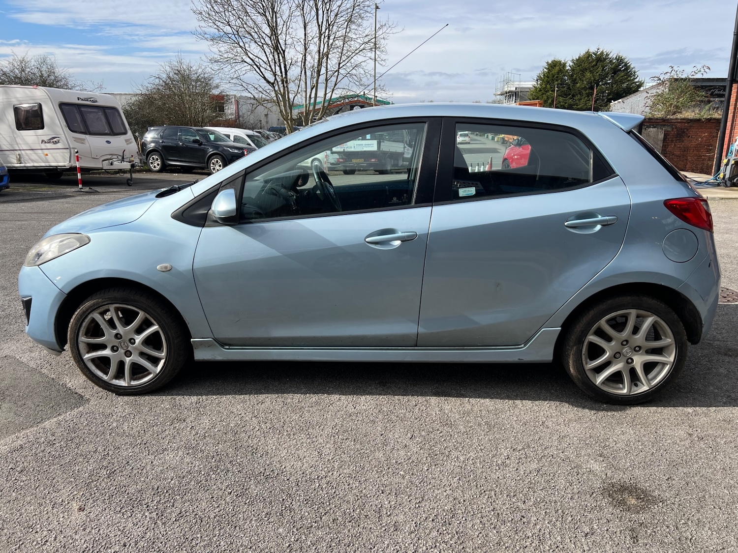 Used Mazda Mazda2 2011 for sale - 77715197: Photo 6