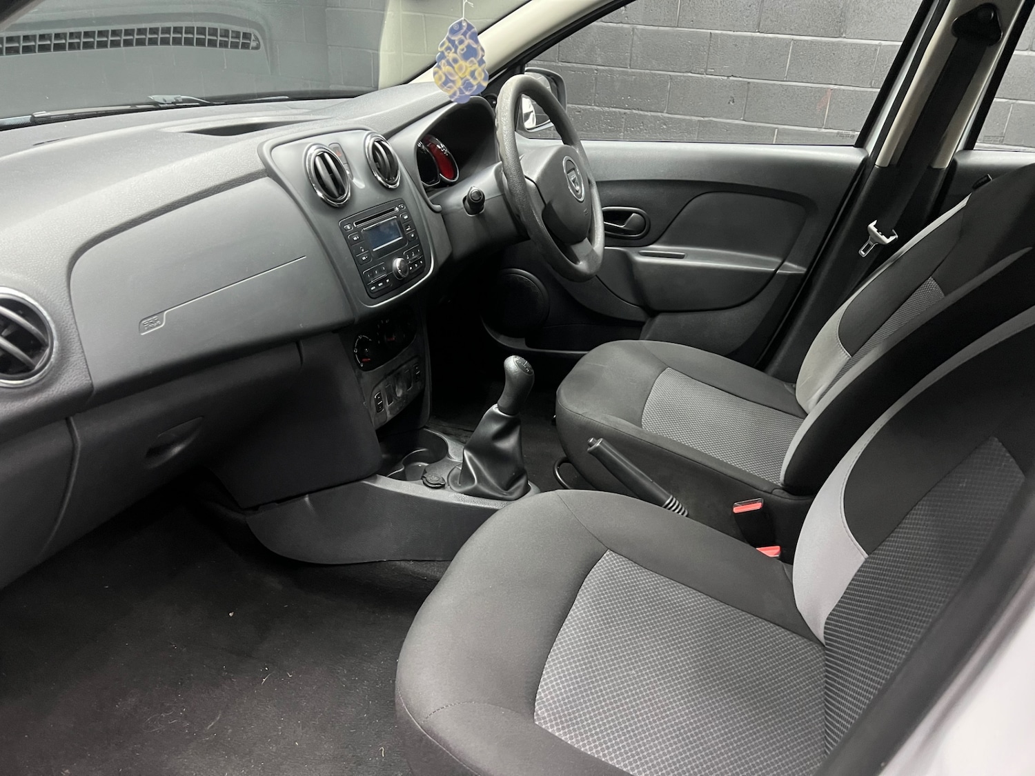Used Dacia Sandero 2015 for sale - 77247902: Photo 10