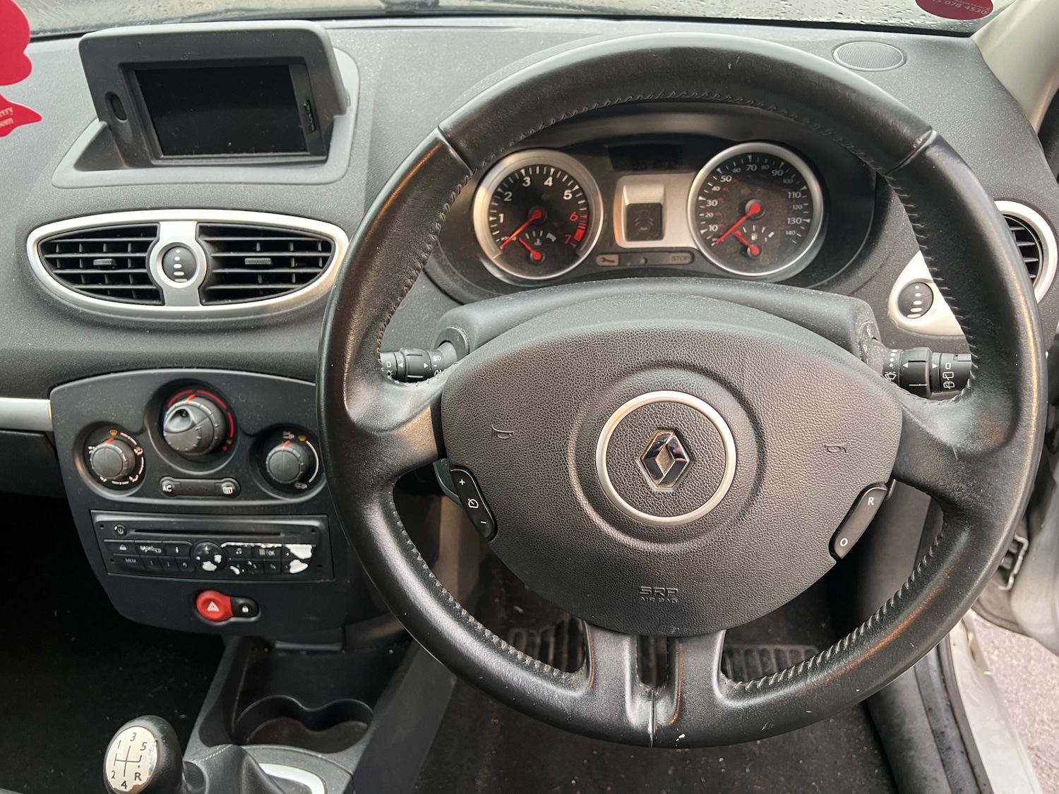 Used Renault Clio 2011 for sale - 76461977: Photo 12