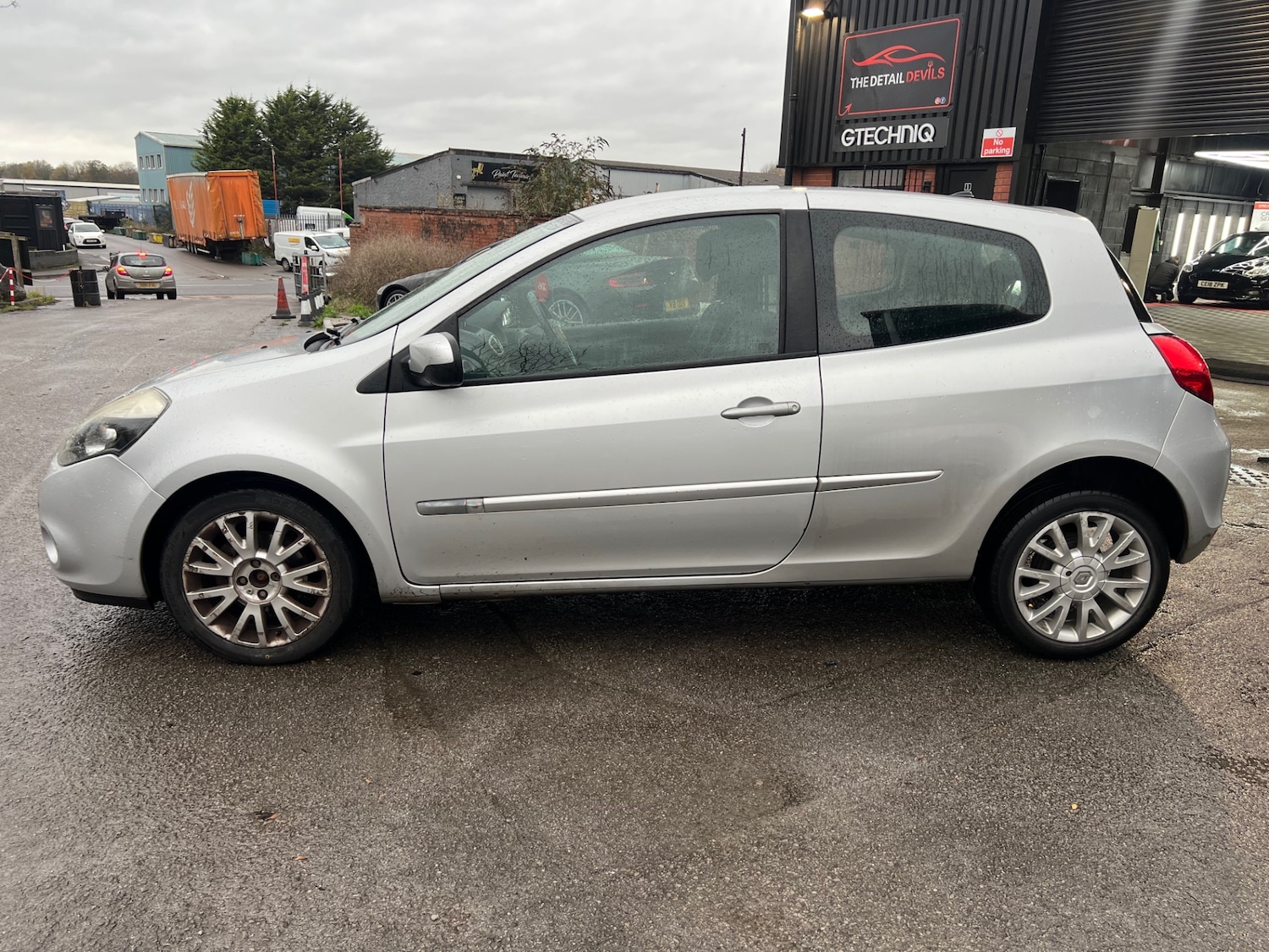 Used Renault Clio 2011 for sale - 76461977: Photo 6