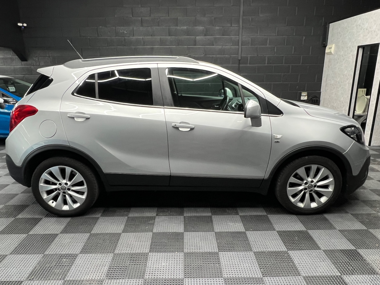 Used Vauxhall Mokka 2015 for sale - 76794974: Photo 2