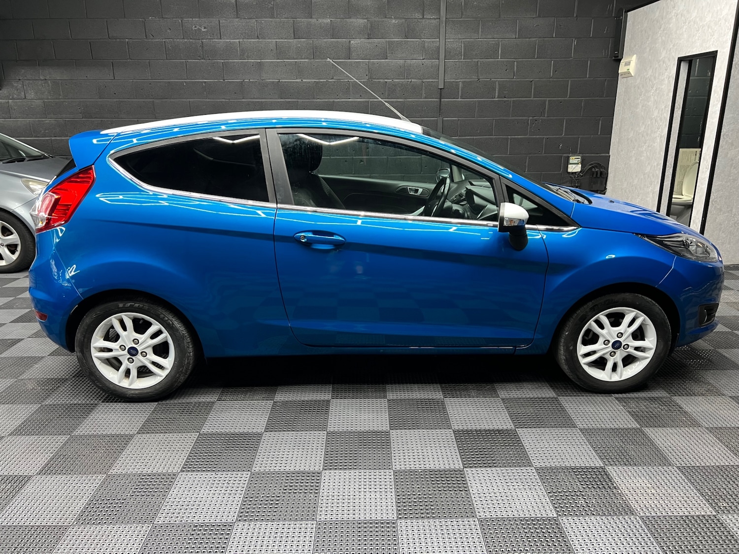 Used Ford Fiesta 2016 for sale - 76177139: Photo 2