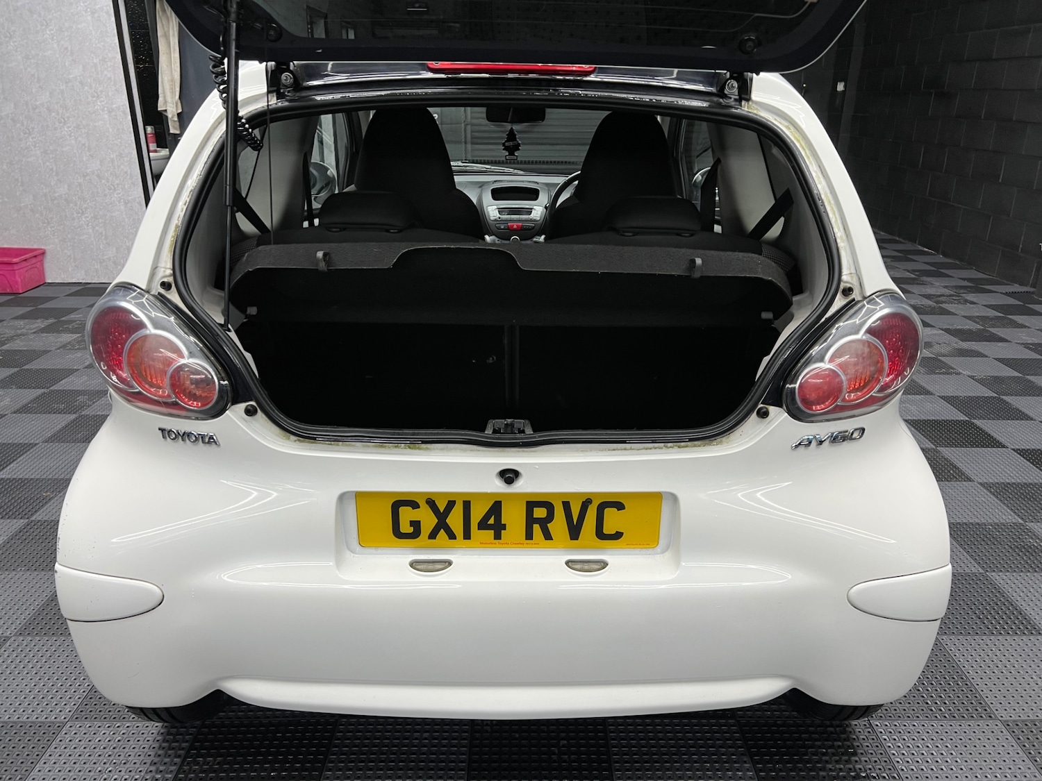 Used Toyota AYGO 2014 for sale - 76979796: Photo 12