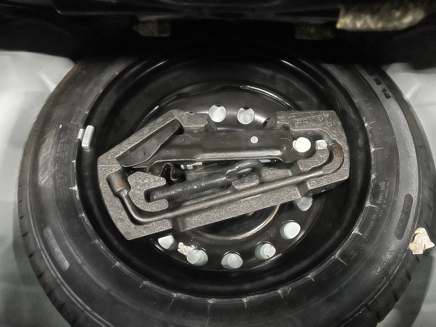 Used Toyota AYGO 2014 for sale - 76979796: Photo 14