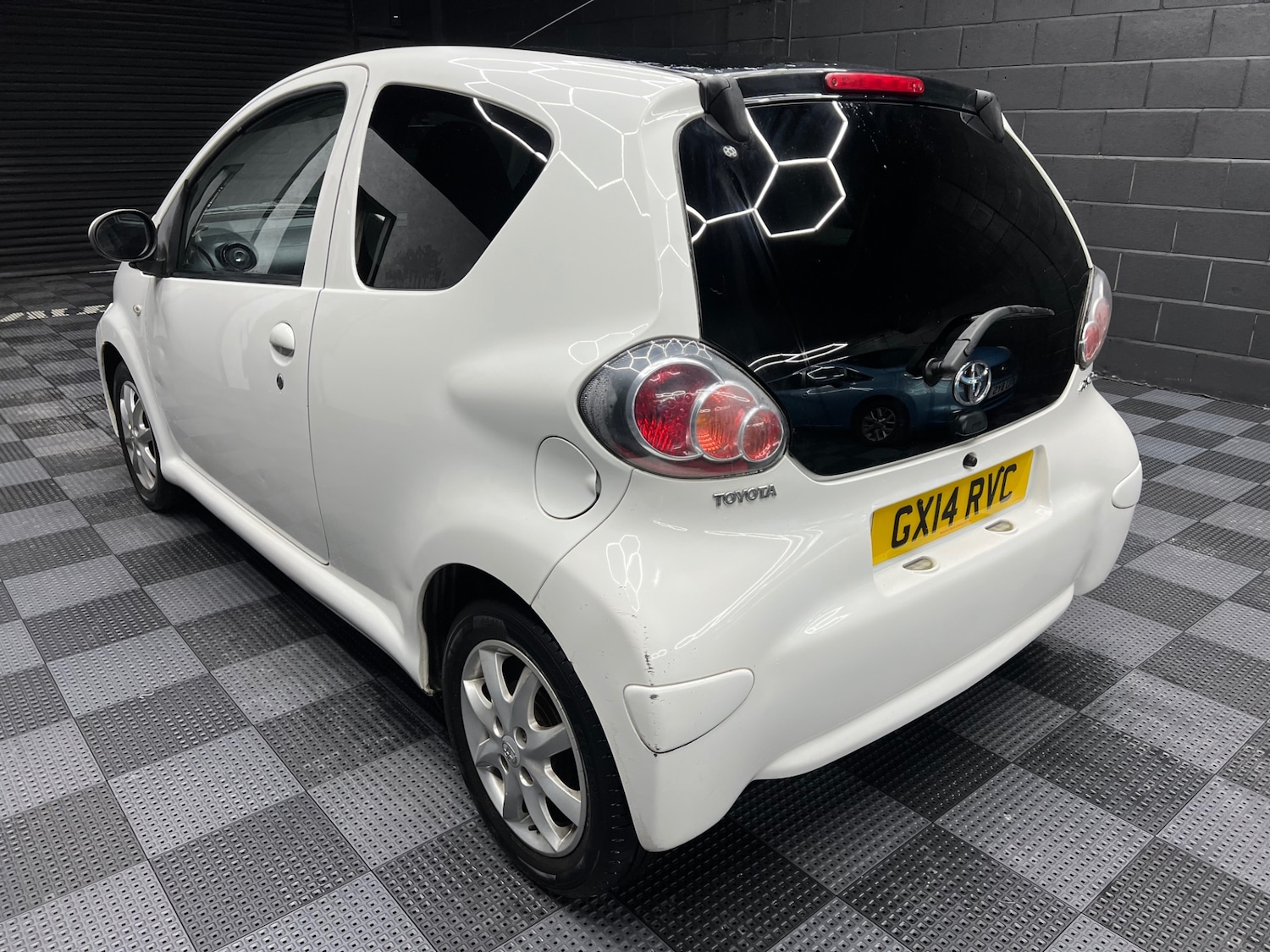 Used Toyota AYGO 2014 for sale - 76979796: Photo 5