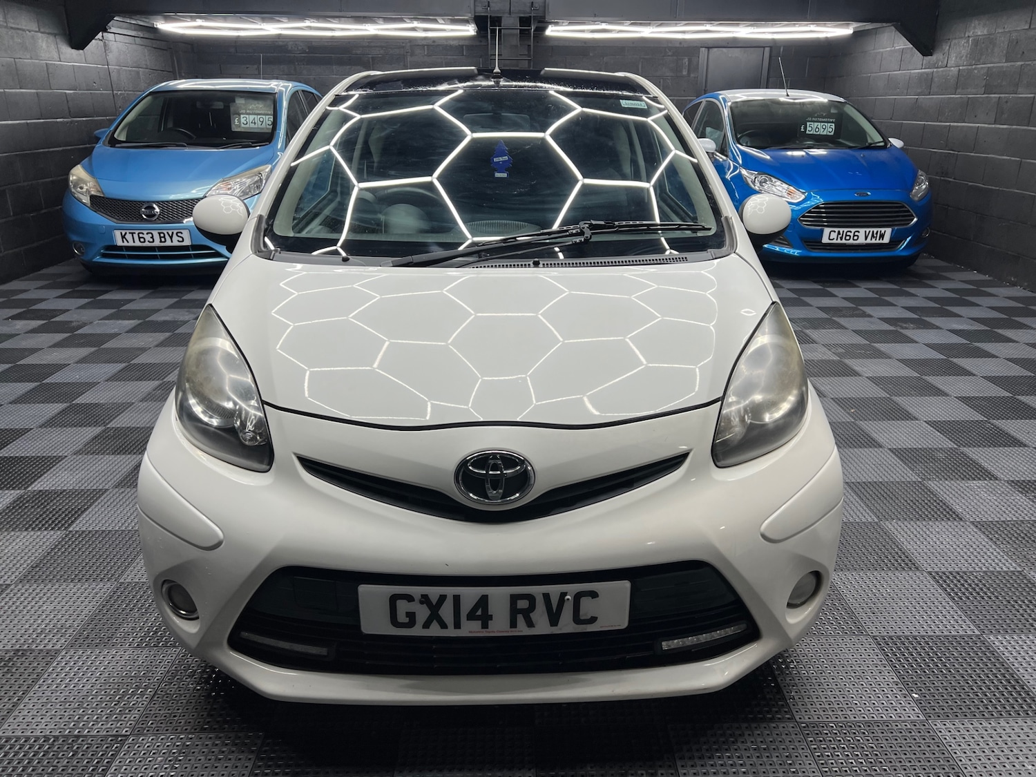 Used Toyota AYGO 2014 for sale - 76979796: Photo 7