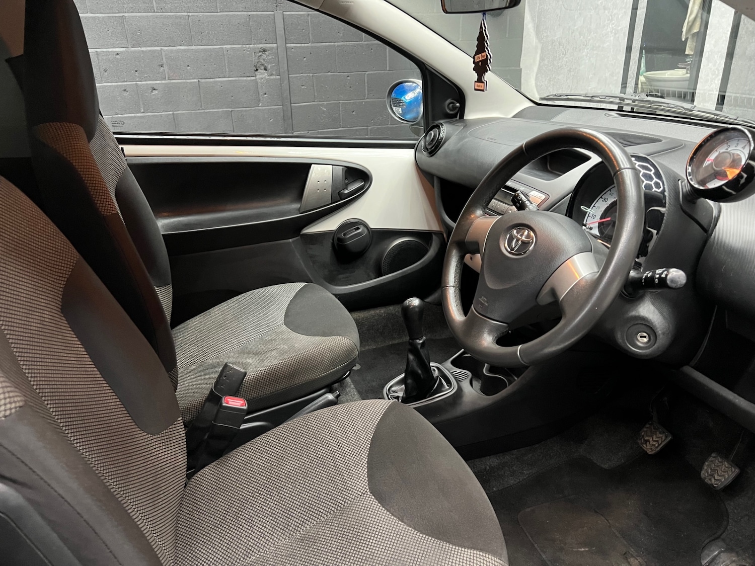 Used Toyota AYGO 2014 for sale - 76979796: Photo 8