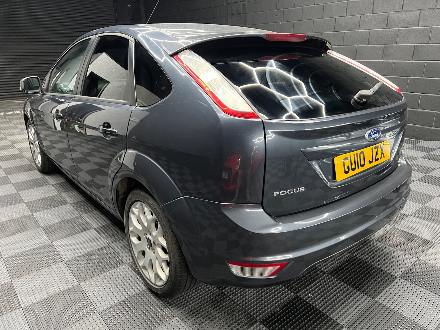 Used Ford Focus 2010 for sale - 77983584: Photo 5