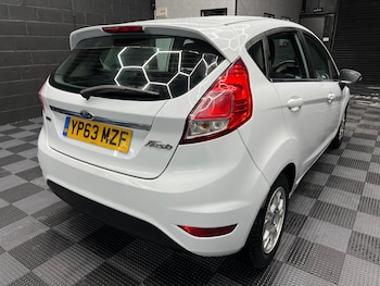 Used Ford Fiesta 2013 for sale - 76844684: Photo