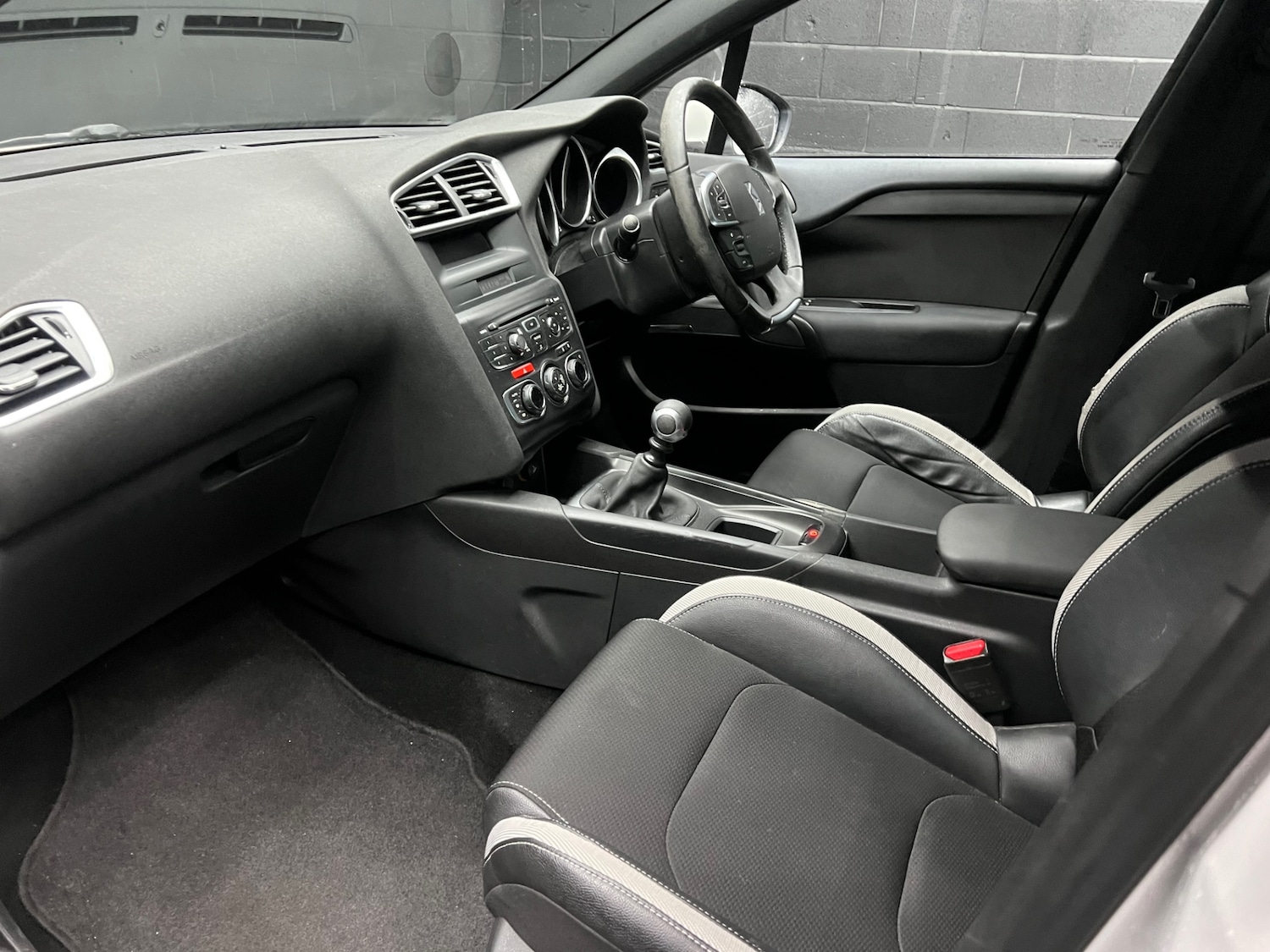 Used Citroen DS4 2011 for sale - 77179568: Photo 10