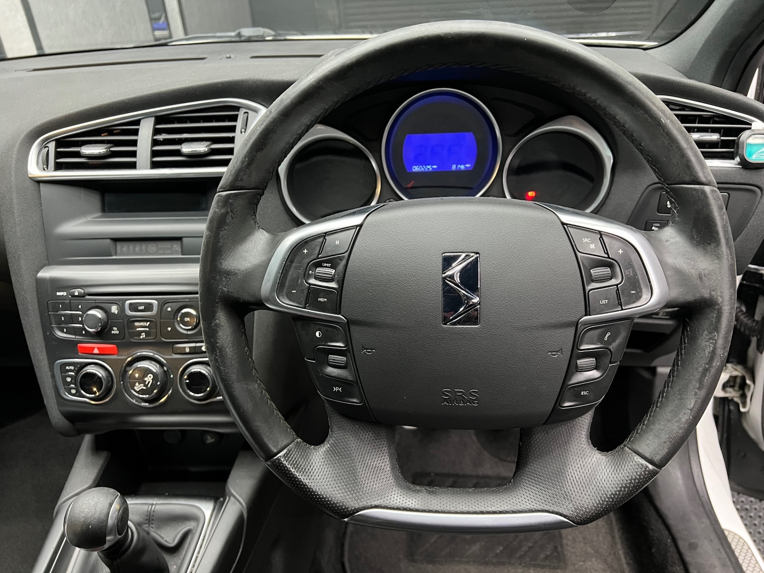 Used Citroen DS4 2011 for sale - 77179568: Photo 12