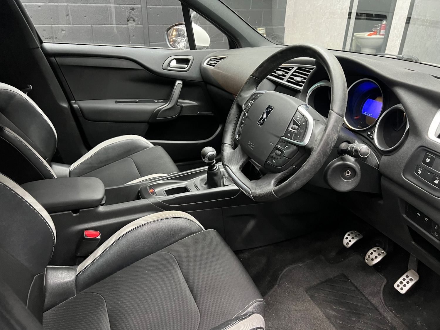 Used Citroen DS4 2011 for sale - 77179568: Photo 9