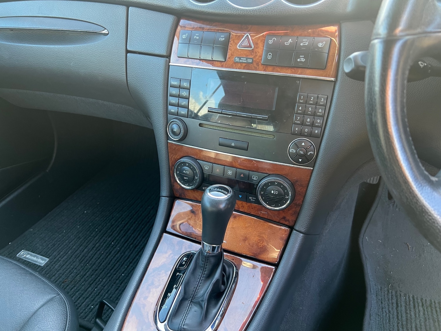 Used Mercedes-Benz CLK 2005 for sale - 77902020: Photo 12