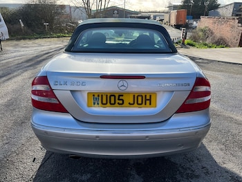 Used Mercedes-Benz CLK 2005 for sale - 77902020: Photo