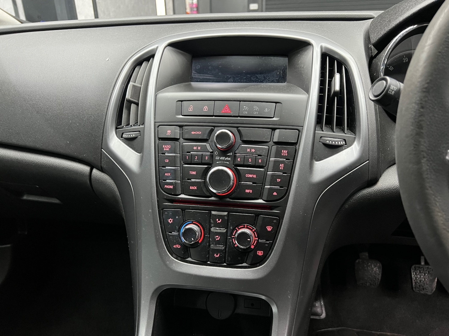 Used Vauxhall Astra 2015 for sale - 76625381: Photo 13