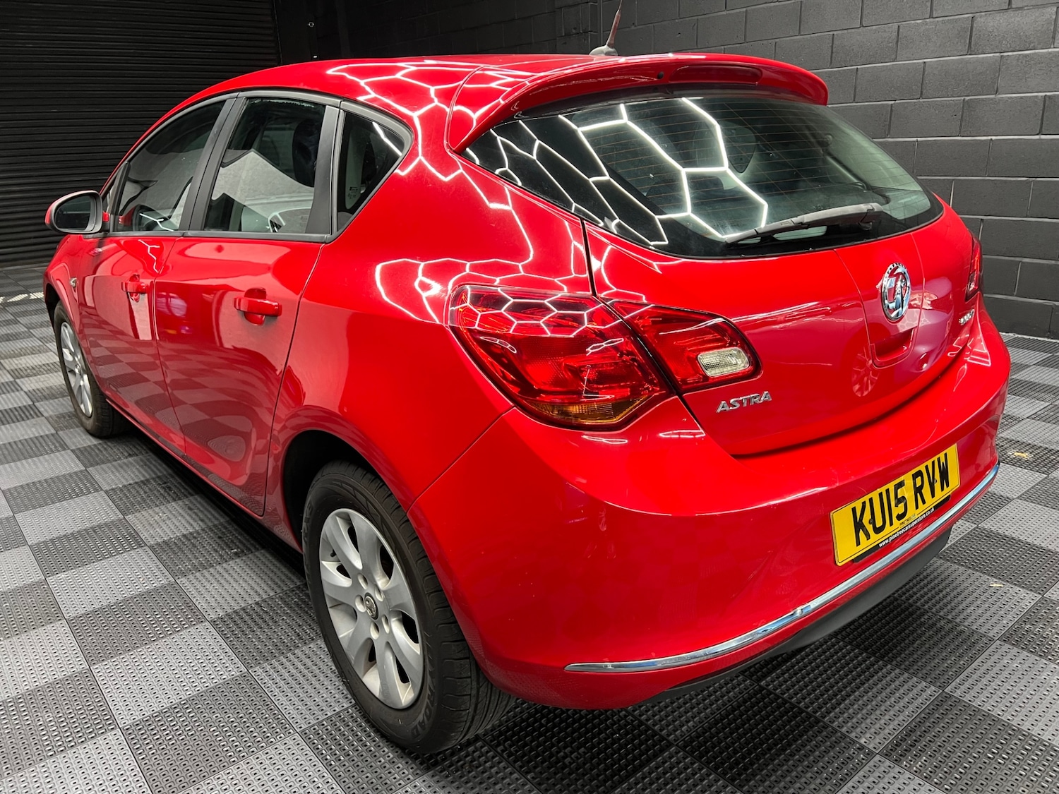 Used Vauxhall Astra 2015 for sale - 76625381: Photo 5