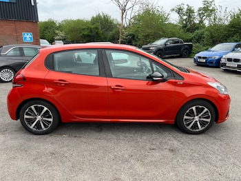 Used Peugeot 208 2016 for sale - 78466883: Photo