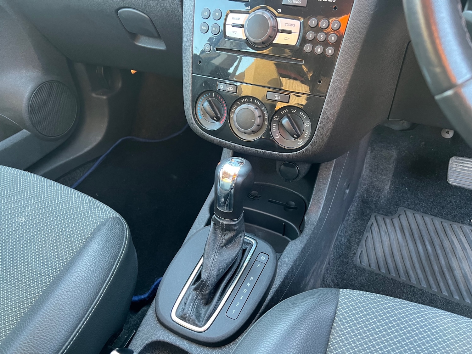 Used Vauxhall Corsa 2009 for sale - 76696303: Photo 11