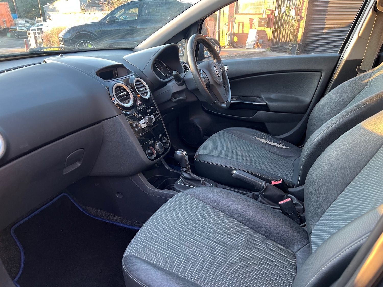 Used Vauxhall Corsa 2009 for sale - 76696303: Photo 9