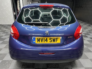 Used Peugeot 208 2014 for sale - 78296336: Photo