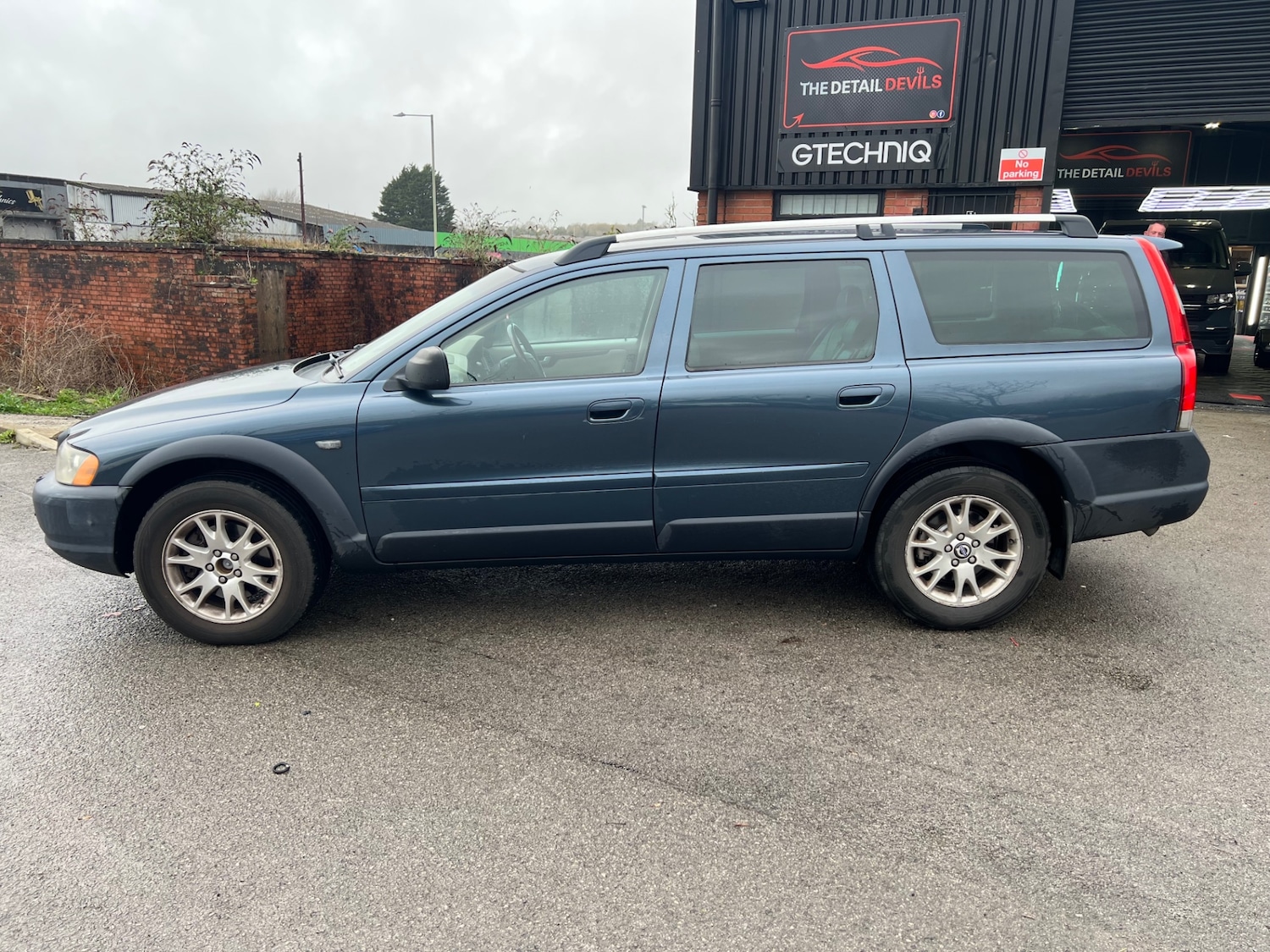 Used Volvo XC70 2005 for sale - 77635445: Photo 6