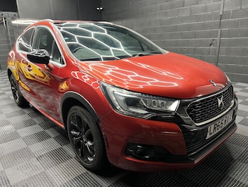DS Automobiles - DS 4
