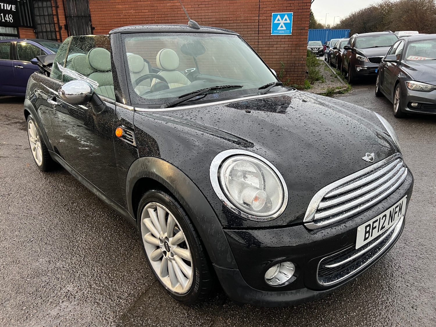 Used MINI Convertible 2012 for sale - 76557148: Photo 1