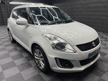Used Suzuki Swift 2015 for sale - 77271111: Photo
