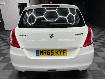 Used Suzuki Swift 2015 for sale - 77271111: Photo