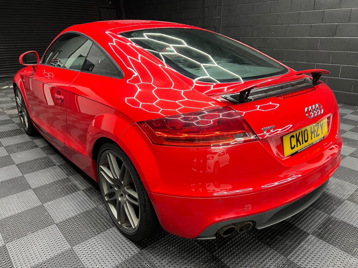 Used Audi TT 2010 for sale - 77391776: Photo 5