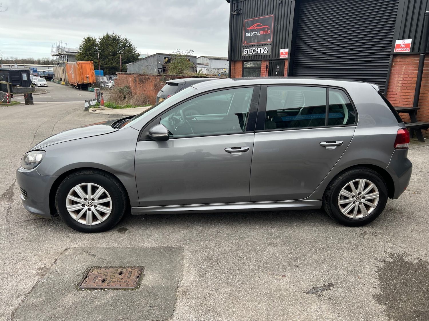 Used Volkswagen Golf 2011 for sale - 77815120: Photo 6