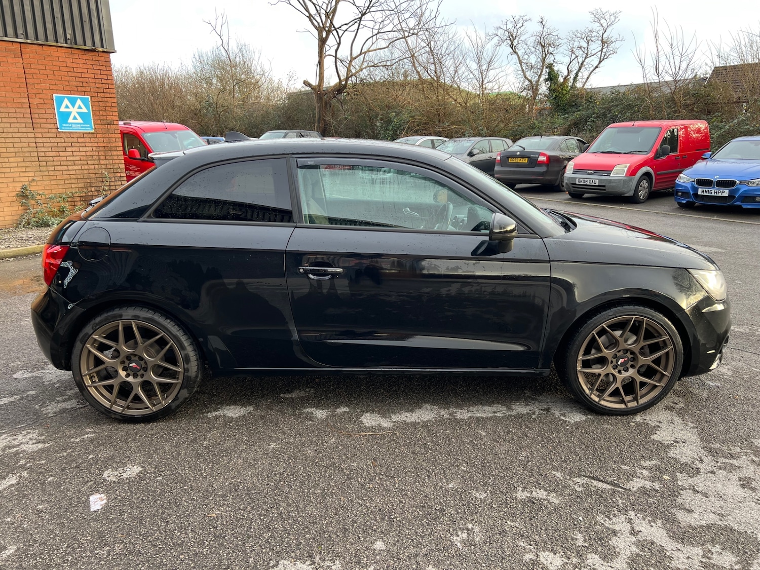 Used Audi A1 2012 for sale - 77024330: Photo 2