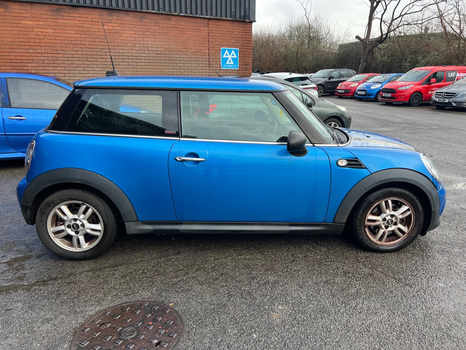 Used MINI Hatch 2011 for sale - 77447885: Photo 2