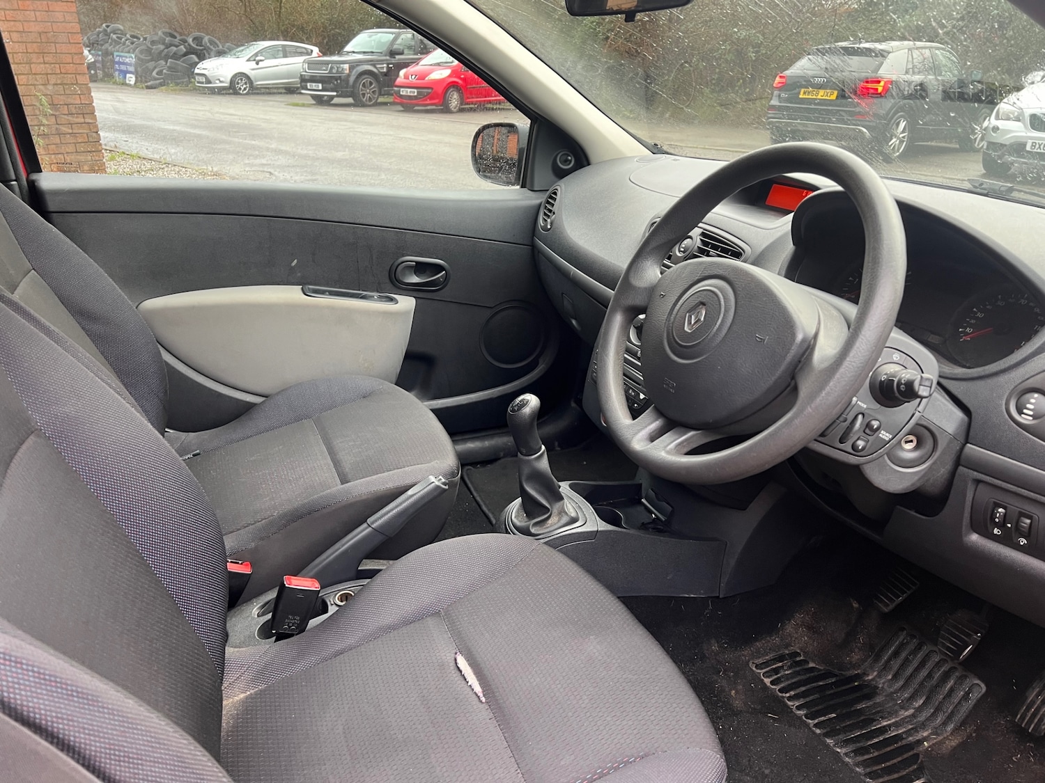 Used Renault Clio 2009 for sale - 77241098: Photo 9